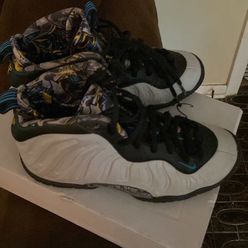 One of the best pair of used kids sneakers